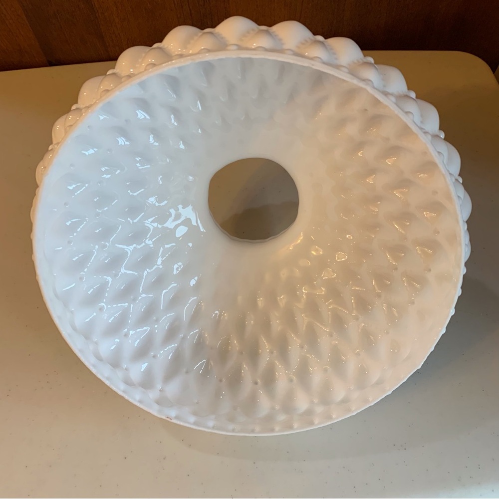 B&P White Diamond Quilt Milk Glass Student Lamp Replacement Shade - Picture 5 of 7